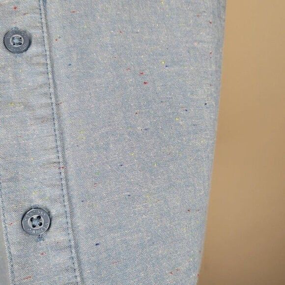 Columbia Size XL Short Sleeve Button Up Shirt Blue With Multicolor Threads - Picture 8 of 12